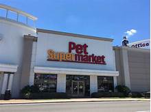 What Time Does the Pet Supermarket Close?